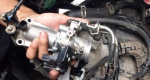 Dampak Motor Injeksi Sering Kehabisan Bensin: Penyebab, Risiko, dan Solusi dari Mekanik