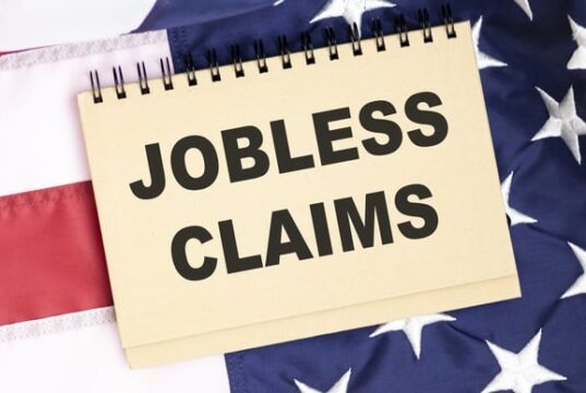 Tingkat pengangguran 2025 di indonesia mengalami kenaikan